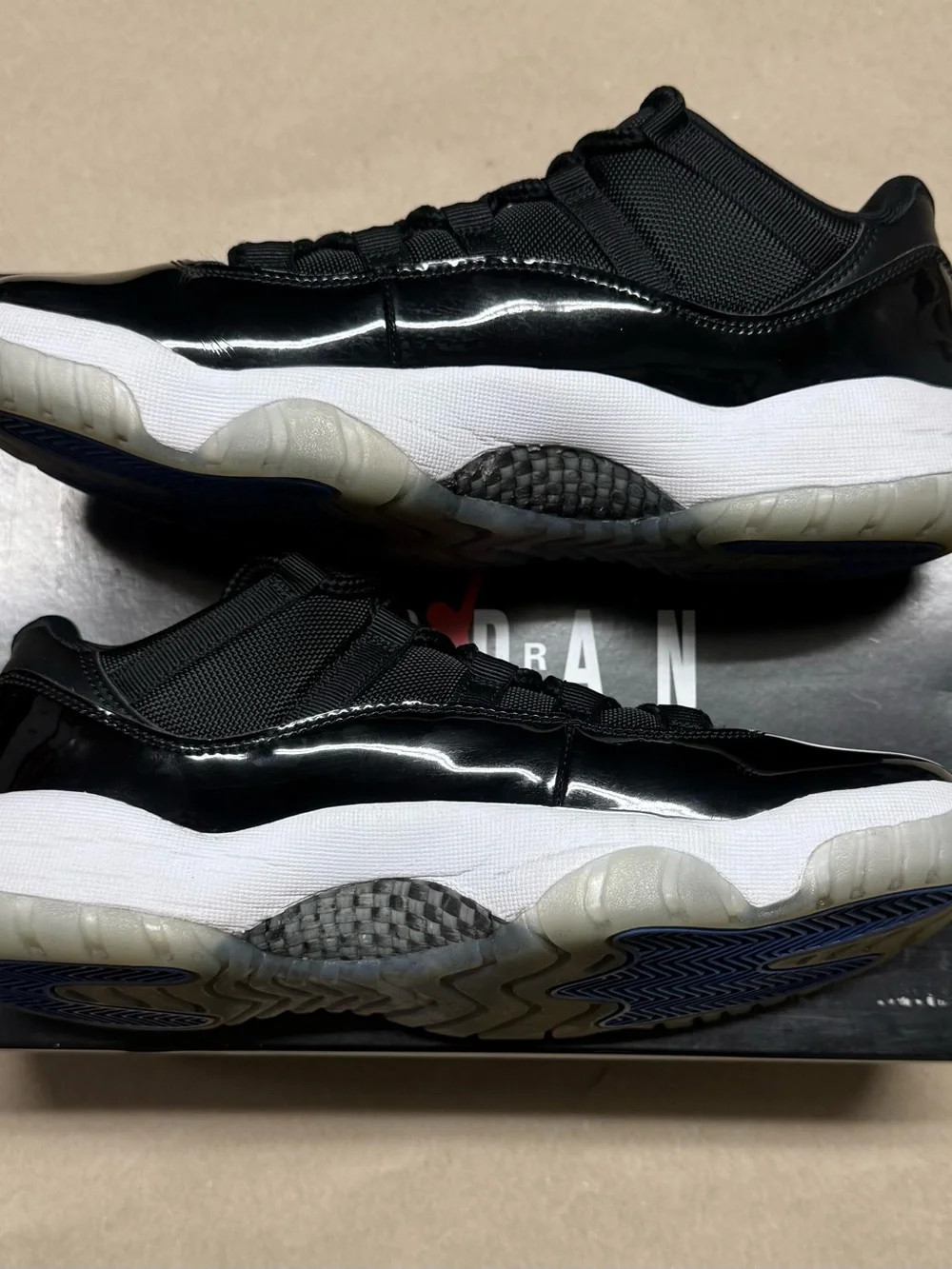 Nike Air Jordan 11 XI Retro Low Space Jam Mens size 8.5 Basketball Shoes Rare!